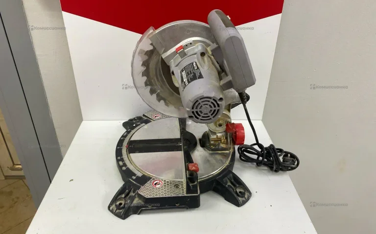 Пила торцовочная Practyl J1G-ZPA-210D