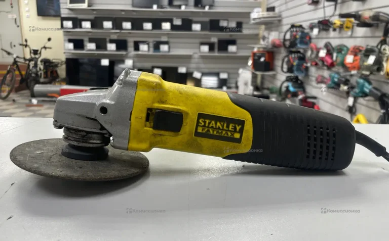 УШМ Stanley FMEG825