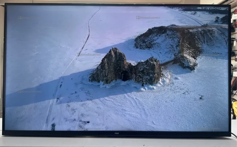 Телевизор Razz 43.