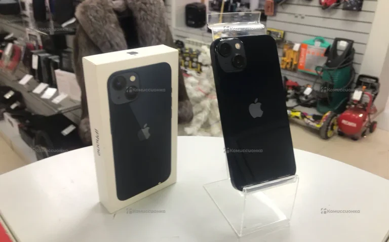Apple iPhone 13 4/128 ГБ