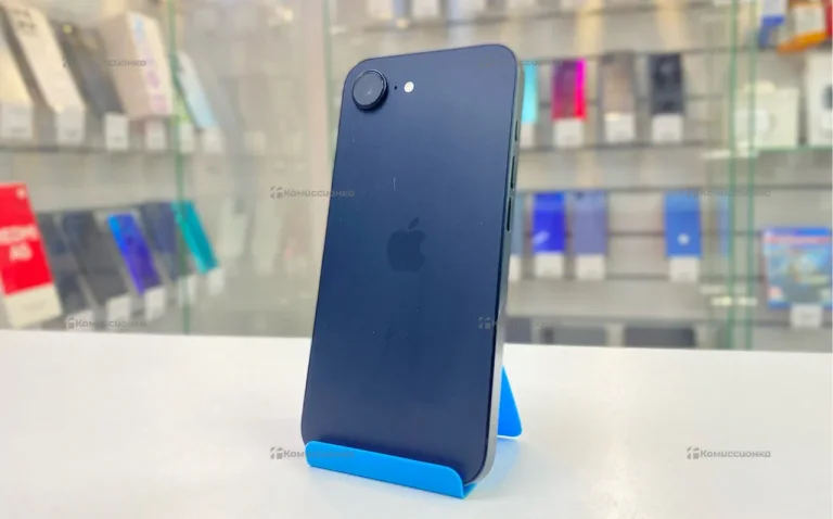 Apple iPhone 16e 8/128 ГБ