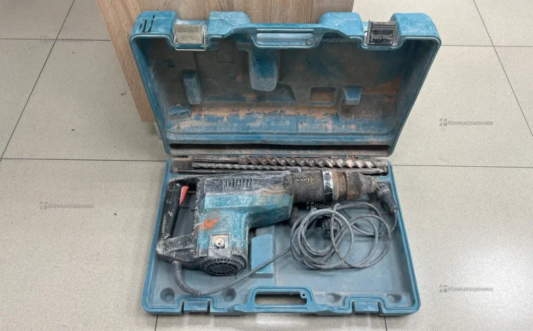 Перфоратор makita HR5001C