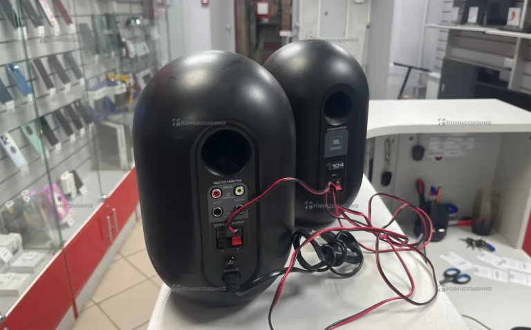 Колонка JBL 104