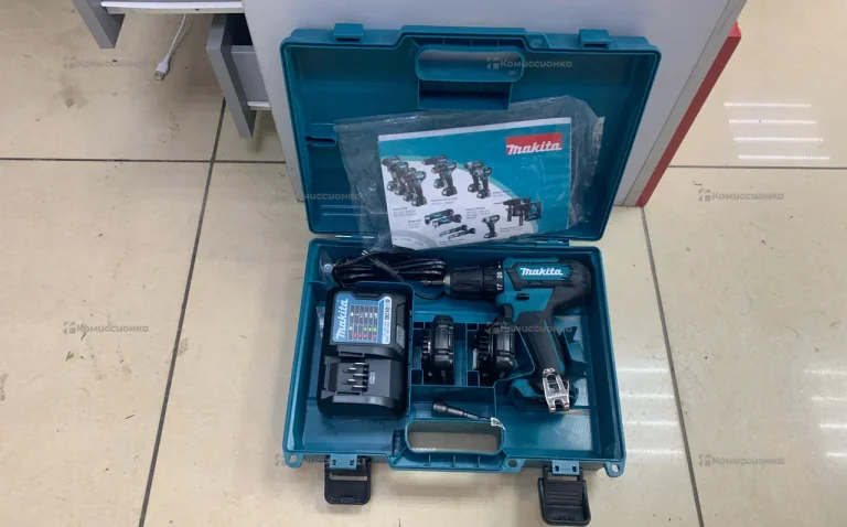 Дрель-Шуруповерт Makita DF333D