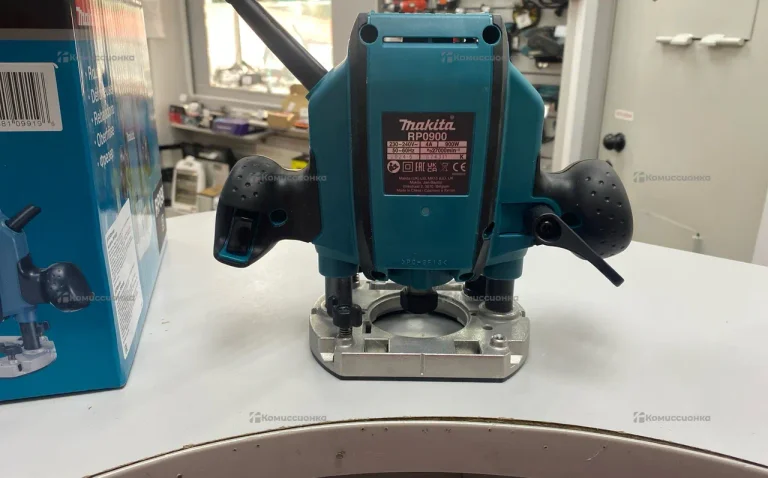 Фрезер makita RP0900