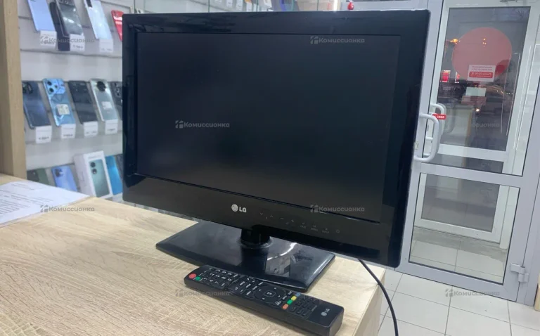 Телевизор LG 19LE3300