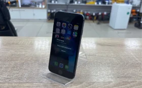 Apple iPhone SE (2020) 3/64 ГБ