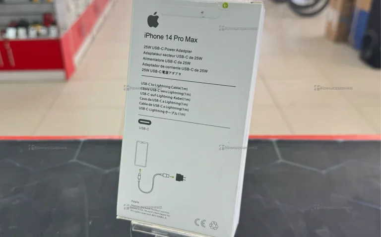 Блок с проводом IPhone