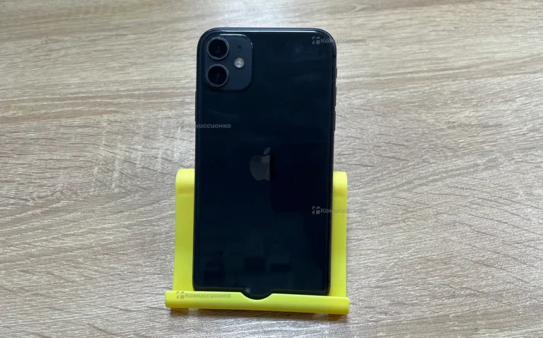 Apple iPhone 11 4/64 ГБ