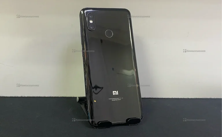Xiaomi Mi 8 6/64 ГБ