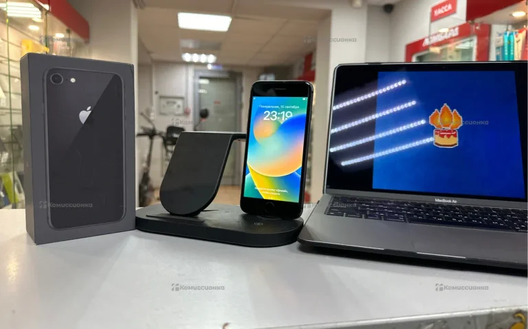 Apple iphone 8/64