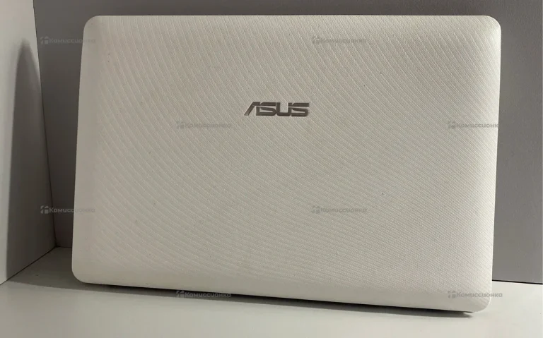 Нетбук Asus Eee PC