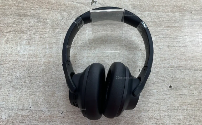 Наушники Soundcore Q20i