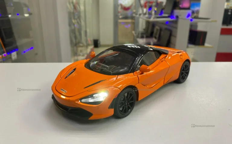 Машинка Maclaren Super 720