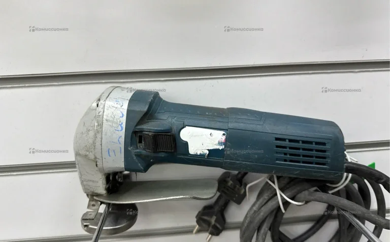 Листовые электроножницы BOSCH GSC 75-16