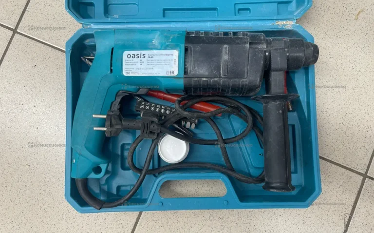 Перфоратор Oasis PR-65
