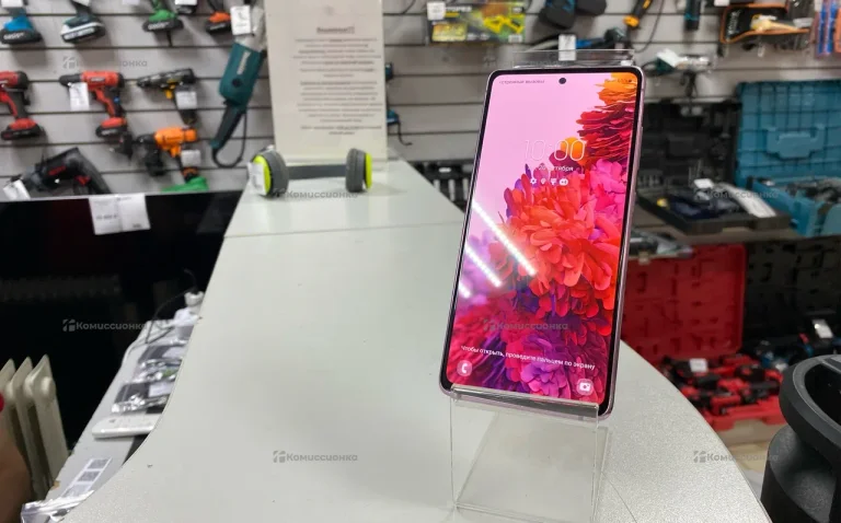 Samsung Galaxy S20 FE 6/128 ГБ