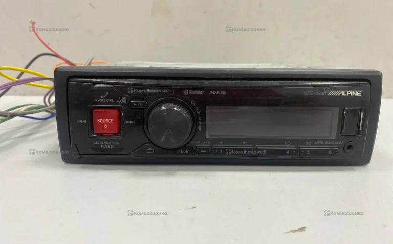 Автомагнитола Alpine UTE-72BT