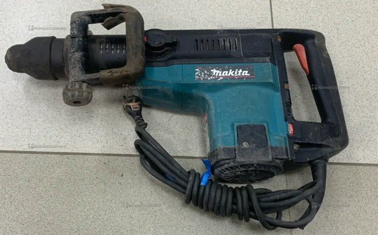 Перфоратор Makita HR5001C