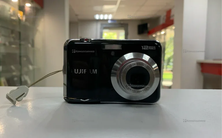 Фотоаппарат  Fujifilm AV100