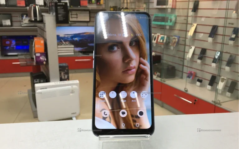 Realme C3 3/32 ГБ