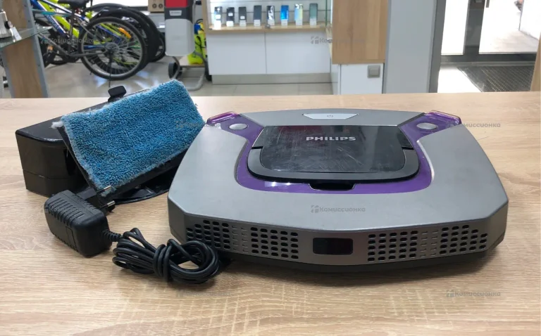 Робот-пылесос Philips FC8796/01