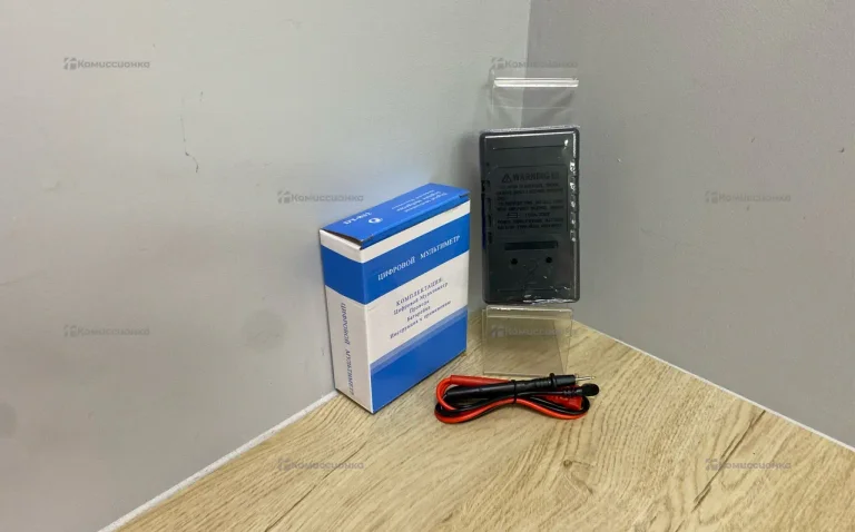 Мультиметр DT832