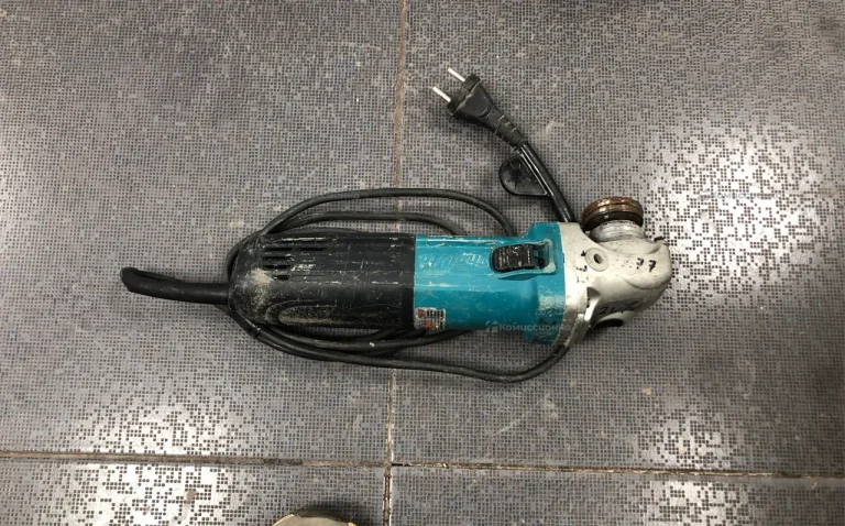 УШМ makita GA5030