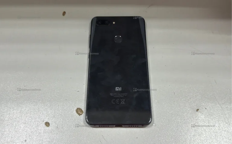 Xiaomi Mi 8 Lite 4/64 ГБ