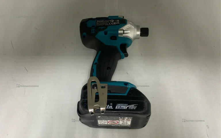 Винтоверт Makita DTD156