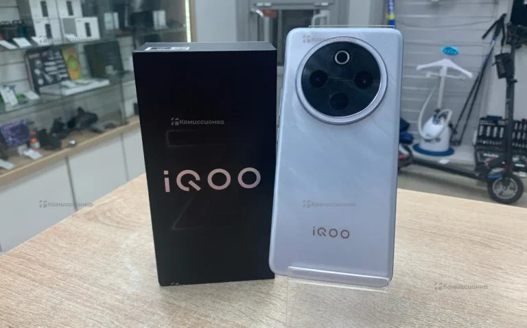 Vivo iQOO Z10 12/256 ГБ