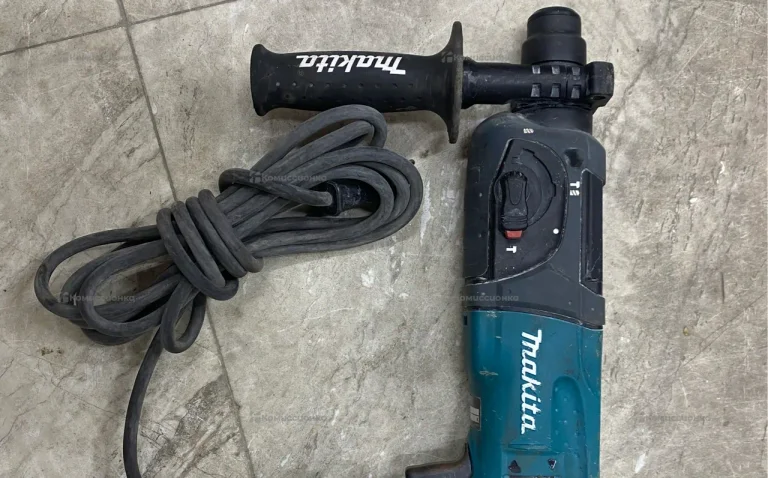 перфоратор Makita  hr2470