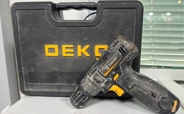 шуруповерт Deko 12 v
