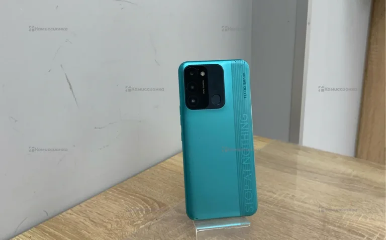 Tecno Spark 8C 4/64 ГБ