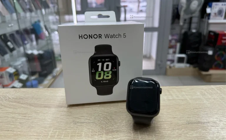 Часы  Honor Watch 5