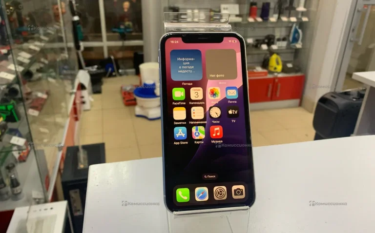 Apple iPhone 11 4/128 ГБ
