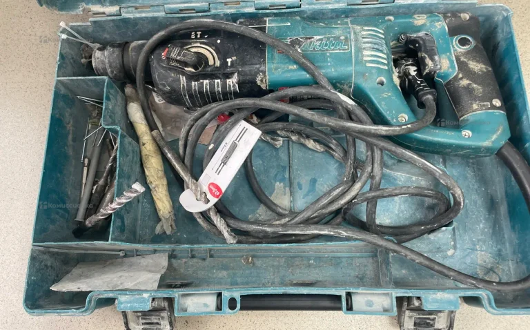 Перфоратор makita HR2455