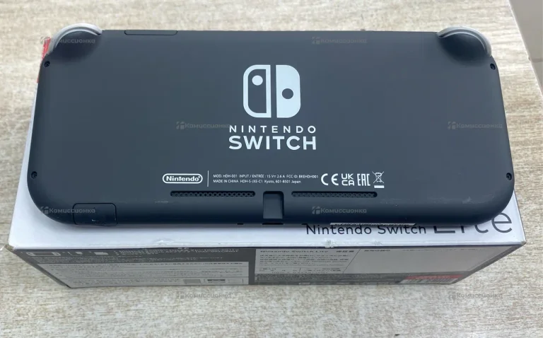 Приставка Nintendo switch lite 32 gb