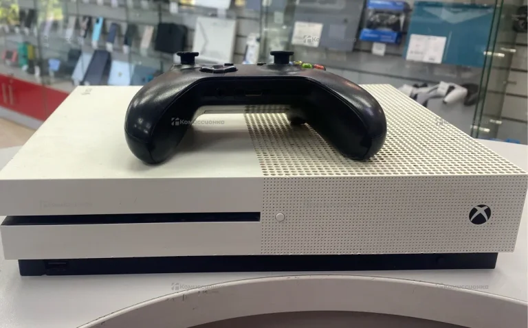 Приставка Xbox One S 500gb