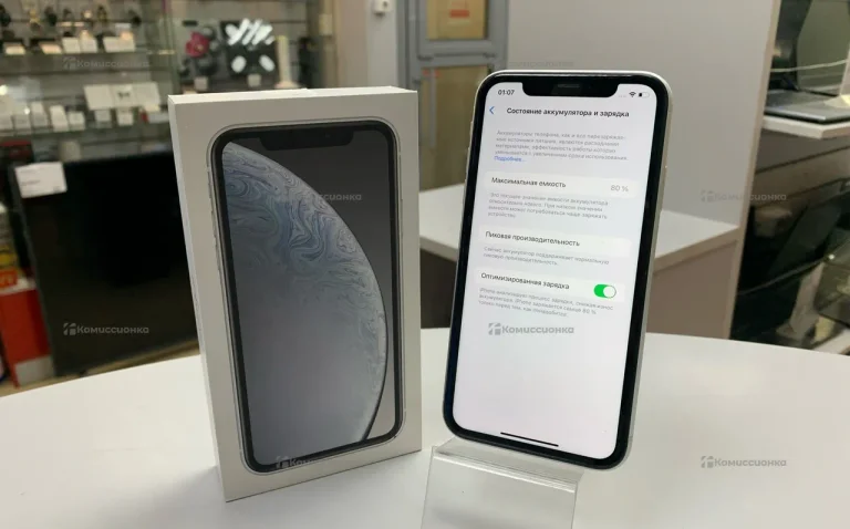 Apple iPhone XR 3/64 ГБ