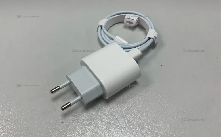Зарядное устройство iPhone