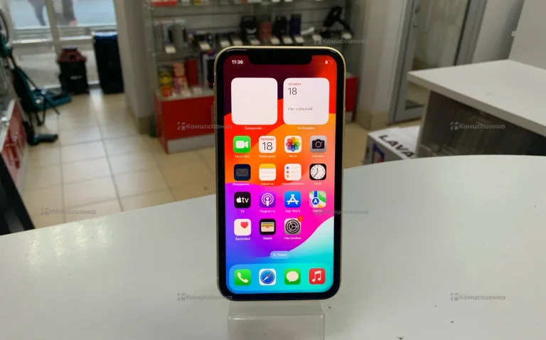Apple iPhone XR 3/128 ГБ