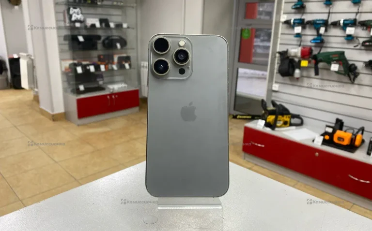 Apple iPhone XR 4/128 ГБ в корпусе 15про