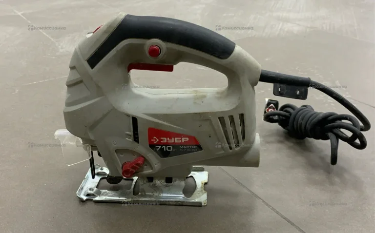 Электролобзик Зубр Мастер Л-710-80