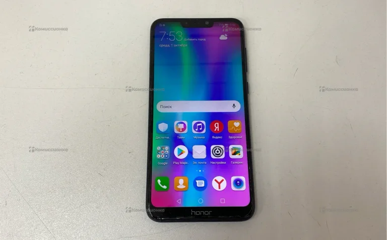 Honor 8C 3/32 ГБ