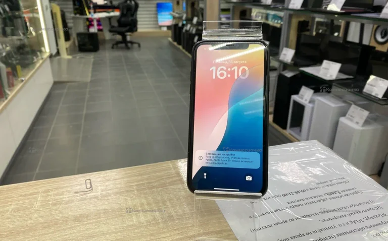 Apple iPhone XR 64Gb.