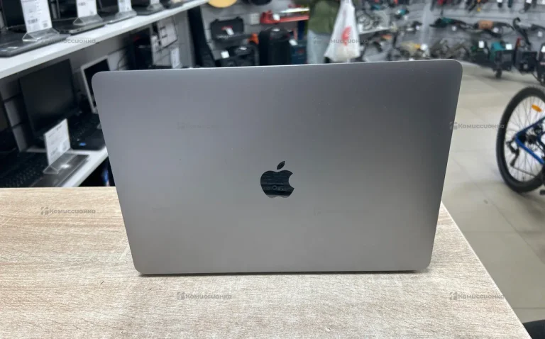 Ноутбук  MacBook Air 13 m1