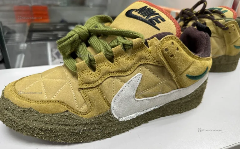 Кроссовки Nike 43