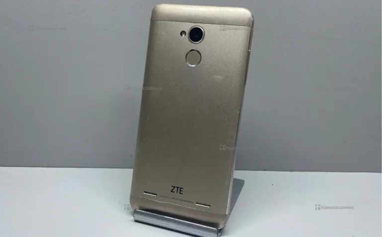 ZTE Blade V7 Lite 2/16 ГБ