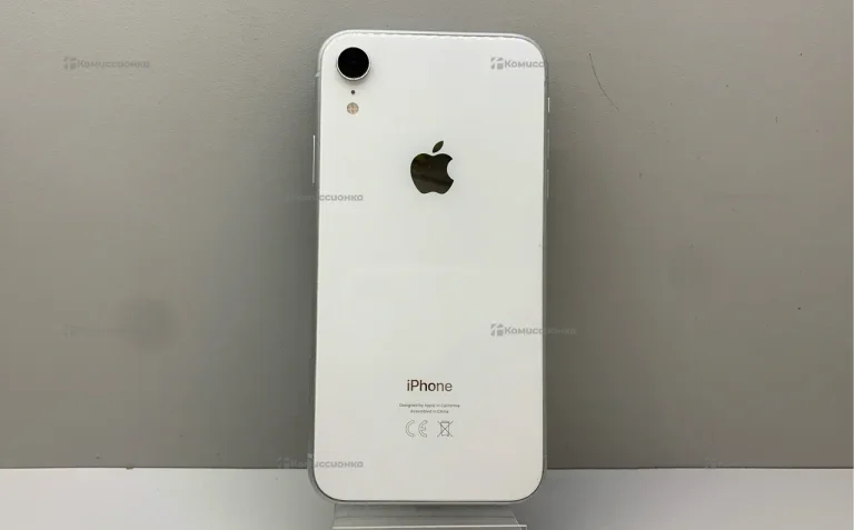 Apple iPhone XR 64ГБ